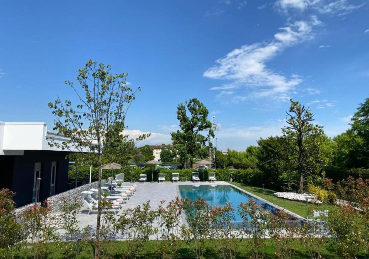 Mealba Hotel 4*