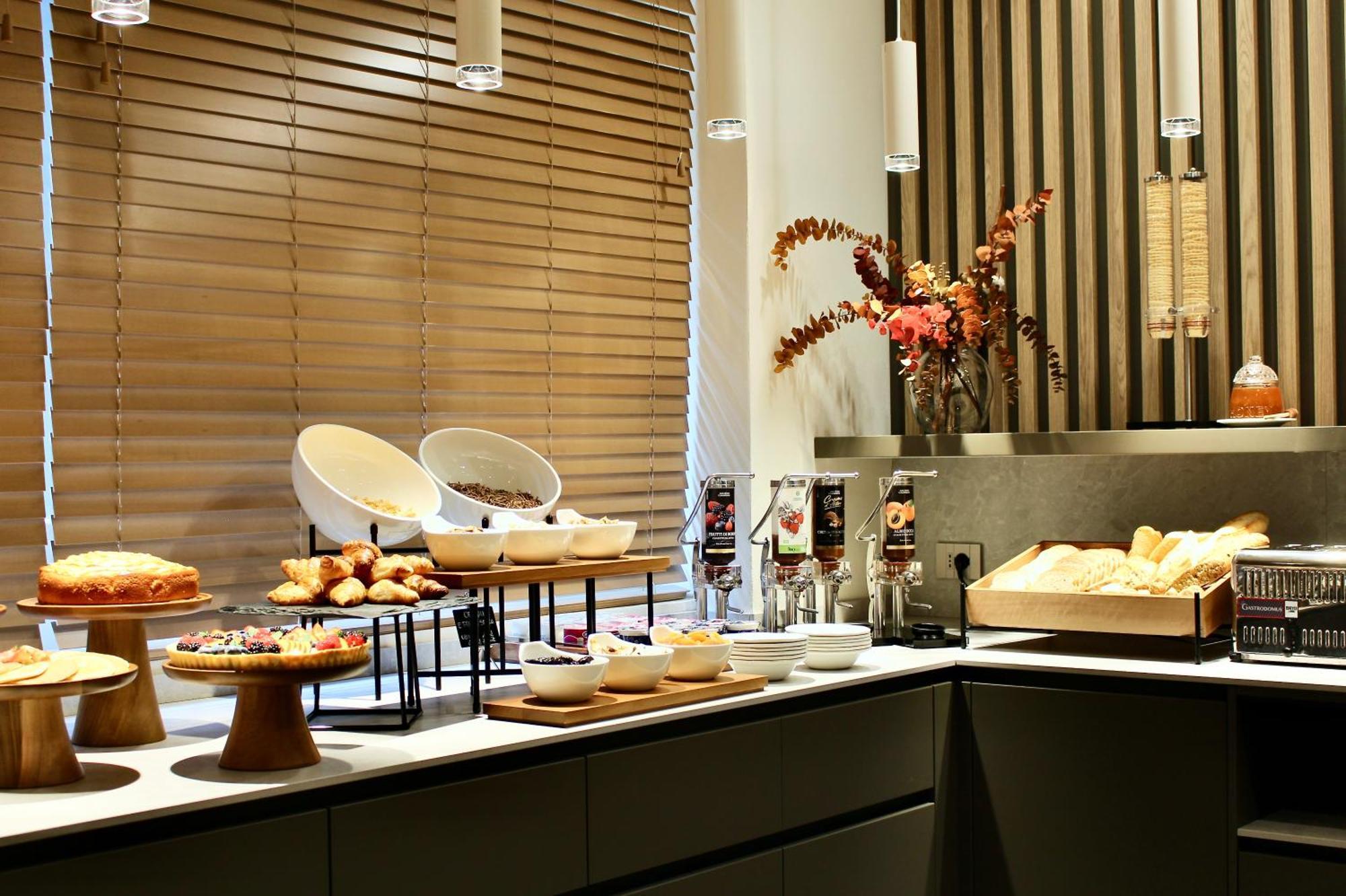 Mealba Hotel 4*